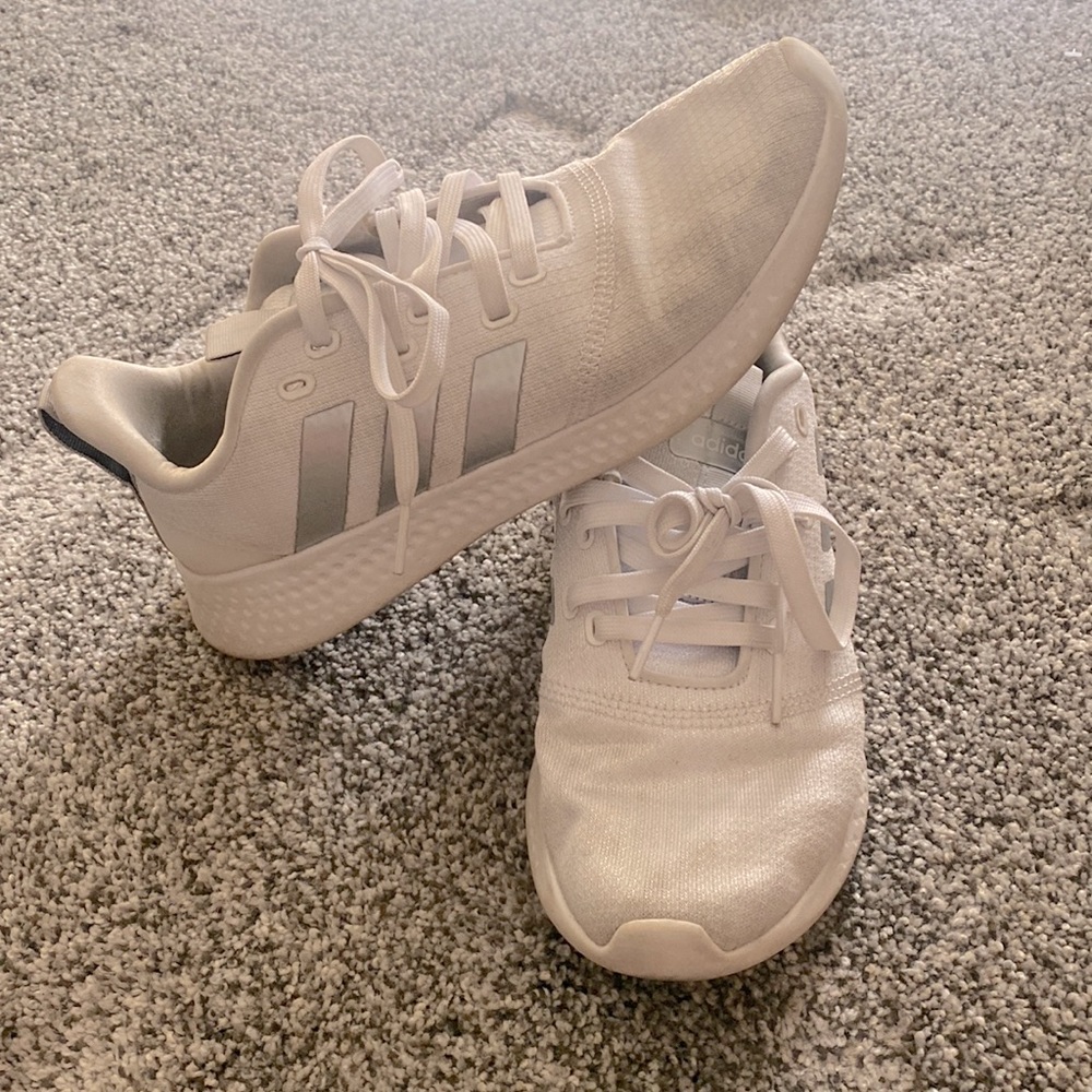 White Adidas Tennis Shoes